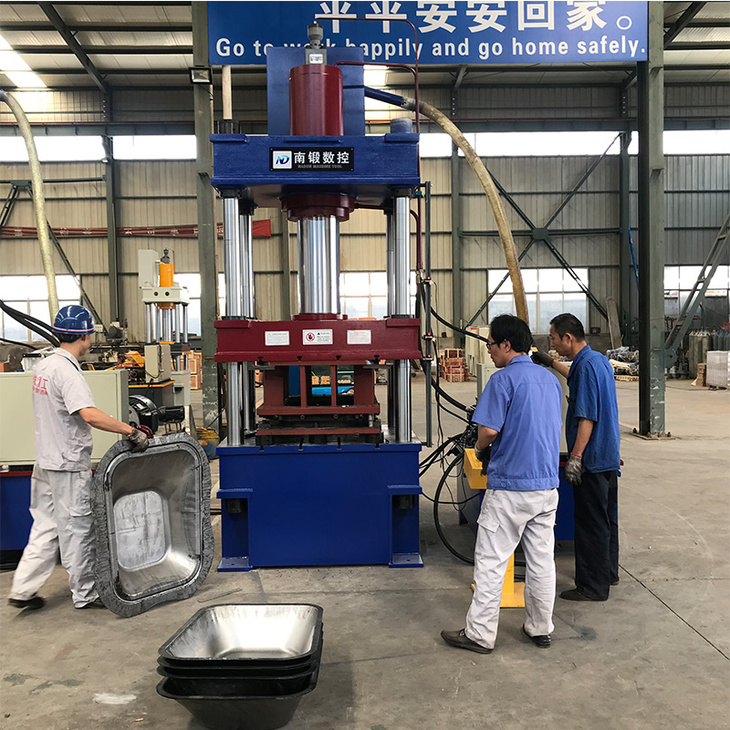 滕州315吨拉伸成型液压机灰斗车拉伸油压机不锈钢金属成型压力机