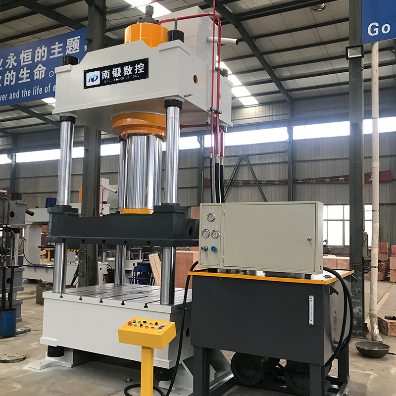 猪产床漏粪板成型油压机-315吨成型四柱油压机维护保养